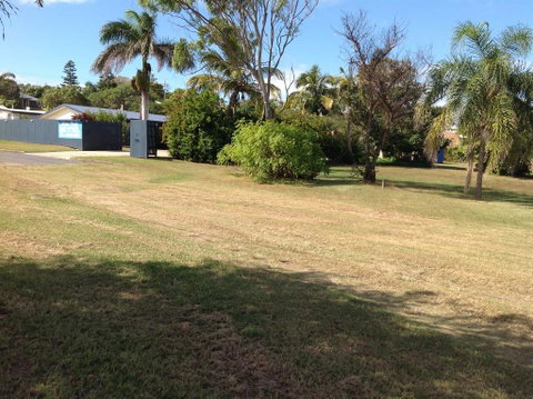 Emu Park Motel - Go Out 1