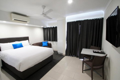 Endeavour Inn Emu Park - Go Out 1