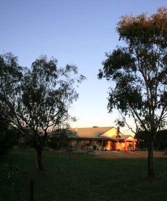 Enderslie House Bed & Breakfast - Go Out 3