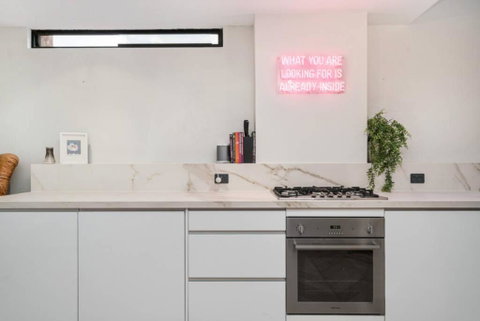 Enjoy Cafe Culture From Chic Warehouse Conversion - Go Out 2