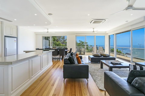 Enjoy The Views, Sunshine Beach - Go Out 2