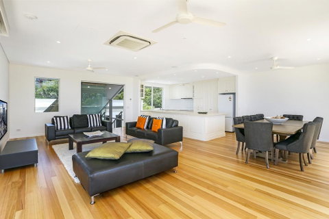 Enjoy The Views, Sunshine Beach - Go Out 1