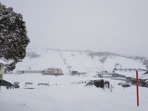 Eremo Lodge 1 - Pubs and Clubs 2