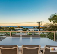 EXCLUSIVE OCEAN VIEW PENTHOUSE ON MARINE PARADE - Go Out