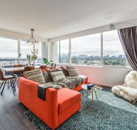Exquisite 2 bed apartment with beach  city views - Go Out