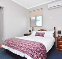 Eyre Hotel - Go Out