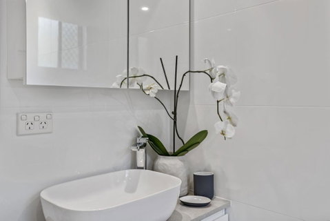 Fairlight Whispers - 10 Minutes From Manly - Go Out 2