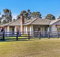 Fairview - Pubs and Clubs