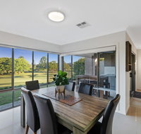 Fairway Village Windaroo Lakes Golf Club - Pubs and Clubs