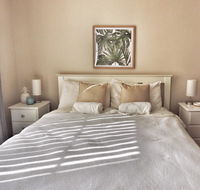 Family Shores - Pubs and Clubs