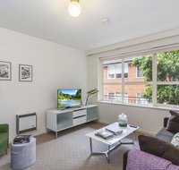 Family-friendly apartment in green Glen Iris - Go Out