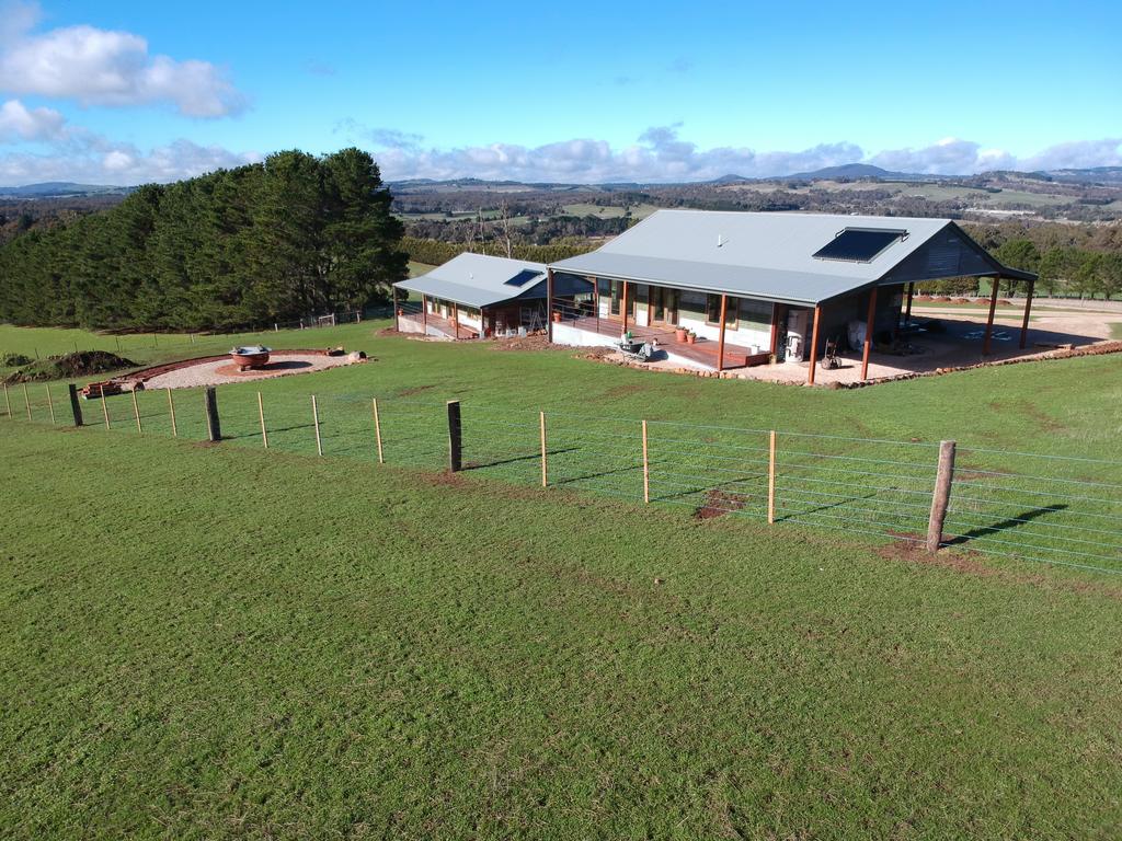 Cobaw VIC Pubs and Clubs