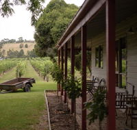 Fergusson Winery homestead accomodation - Pubs and Clubs