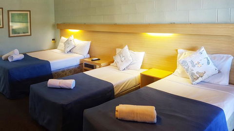 Fitzroy Motor Inn - Pubs and Clubs 2