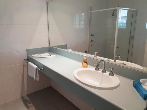 Forresters Beach Resort - Pubs and Clubs 2