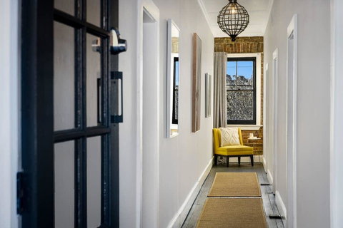 Fox And Hound - Go Out 1