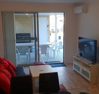 Frasers Landing Lifestyle - Pubs and Clubs