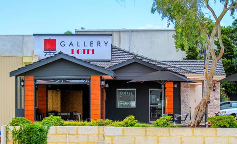 Gallery Hotel - Pubs and Clubs 1