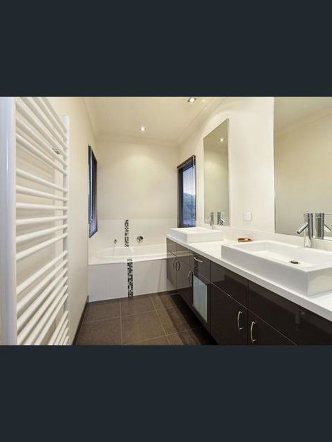 Geelong Melbourne Hakka Hostel - Pubs and Clubs 1