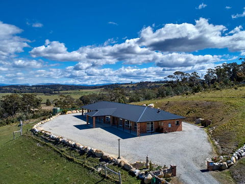 George River Park (House, 100 Acres, Animals, Views) - Go Out 1