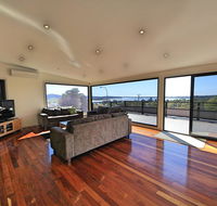 Georges Bay Luxury - Go Out