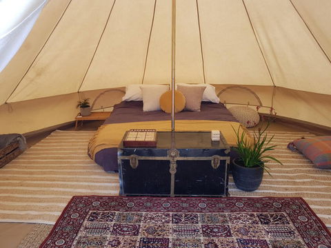 Glamping @ September Beach, Lincoln National Park - Pubs and Clubs 3