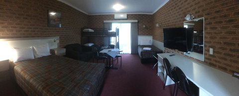 Glider City Motel Benalla - Pubs and Clubs 1