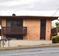 Gmall's Shared Motel - Pubs and Clubs