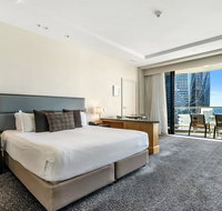 Gold Tower in the Oaks Hotel Surfers Paradise - 1020 - Pubs and Clubs