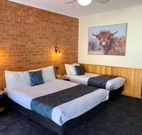 Golden River Motor Inn - Go Out