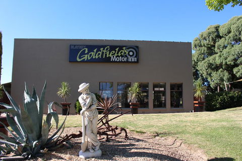 Goldfields Motel - Pubs and Clubs 0