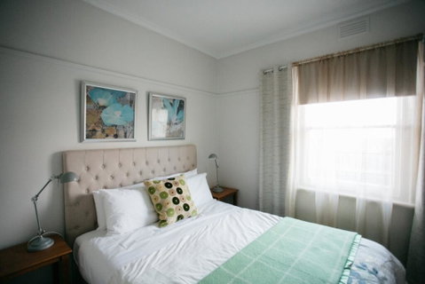 Goldies On Piper Kyneton - Pubs and Clubs 3