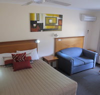 Golfers Lodge Motel - Go Out