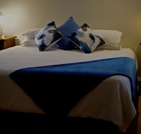 Goolwa Spa  River Retreat House - Pubs and Clubs
