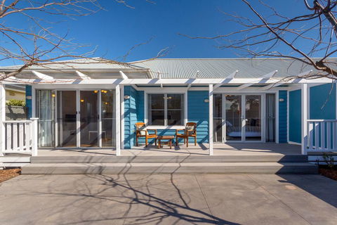 Gorgeous Alma St Villa - Pubs and Clubs 0