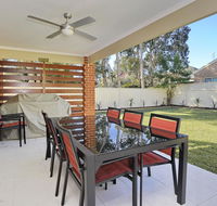 Government Rd 77 - Shoal Bay - Pubs and Clubs