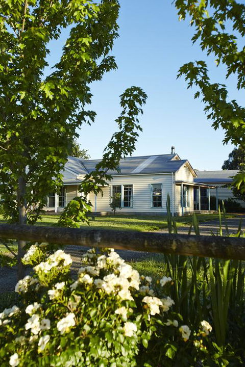 Grampians View B&B - Pubs and Clubs 3