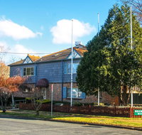 Grand Country Lodge - Pubs and Clubs