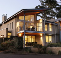 Grand Mercure The Vintage - Pubs and Clubs