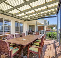 Green Reef Beach House - Go Out