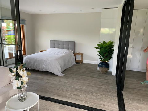 Gunsynd Studio Apartment - Go Out 0