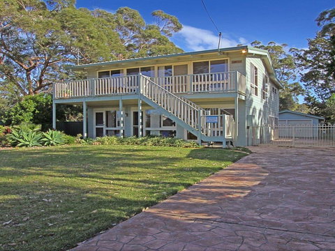 Gunyah - An Idyllic Coastal Getaway - Go Out 0
