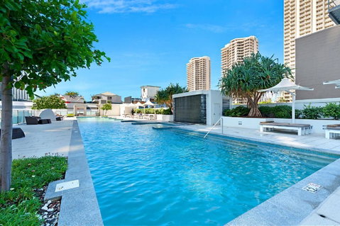 H Resort Orchid Avenue Surfers Paradise- Holidays Gold Coast - Pubs and Clubs 0