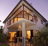Hai Villa Port Douglas - Pubs and Clubs