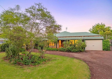 Hakea Haven - Go Out 0