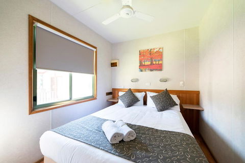 Halls Gap Gardens Caravan Park - Pubs and Clubs 0