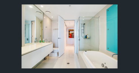 Hamilton Avenue Luxury Apartments - Pubs and Clubs 2
