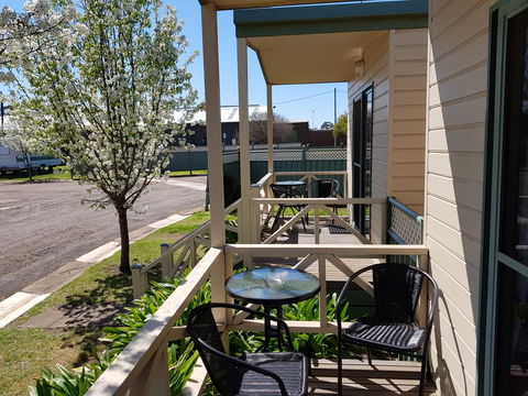 Hamilton Caravan Park - Pubs and Clubs 0