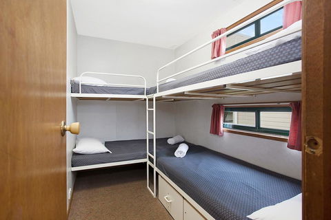 Hamilton Caravan Park - Pubs and Clubs 3