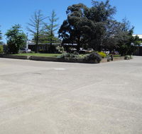 Hamilton Hume Motor Inn - Pubs and Clubs
